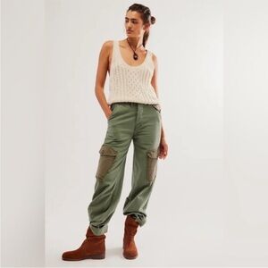 Mother The G.I. Jane Greaser Nerdy Size 27 Cargo Pants Green